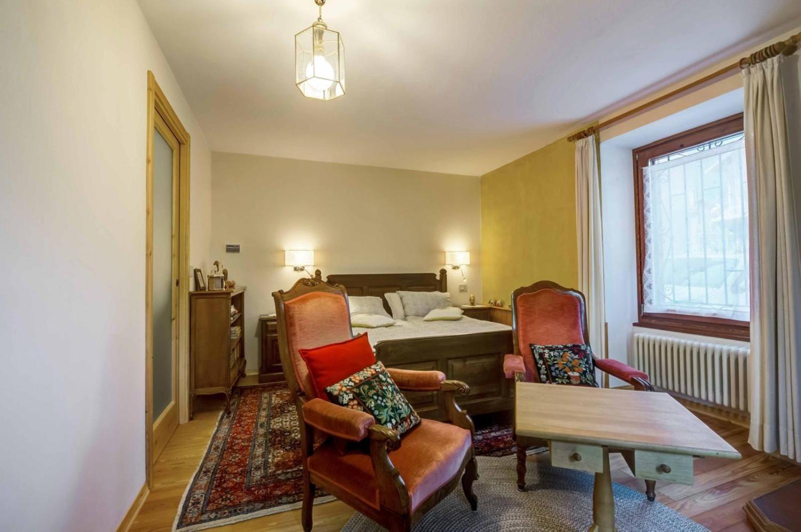 Il Pellegrino Bed & Breakfast Issogne Dış mekan fotoğraf