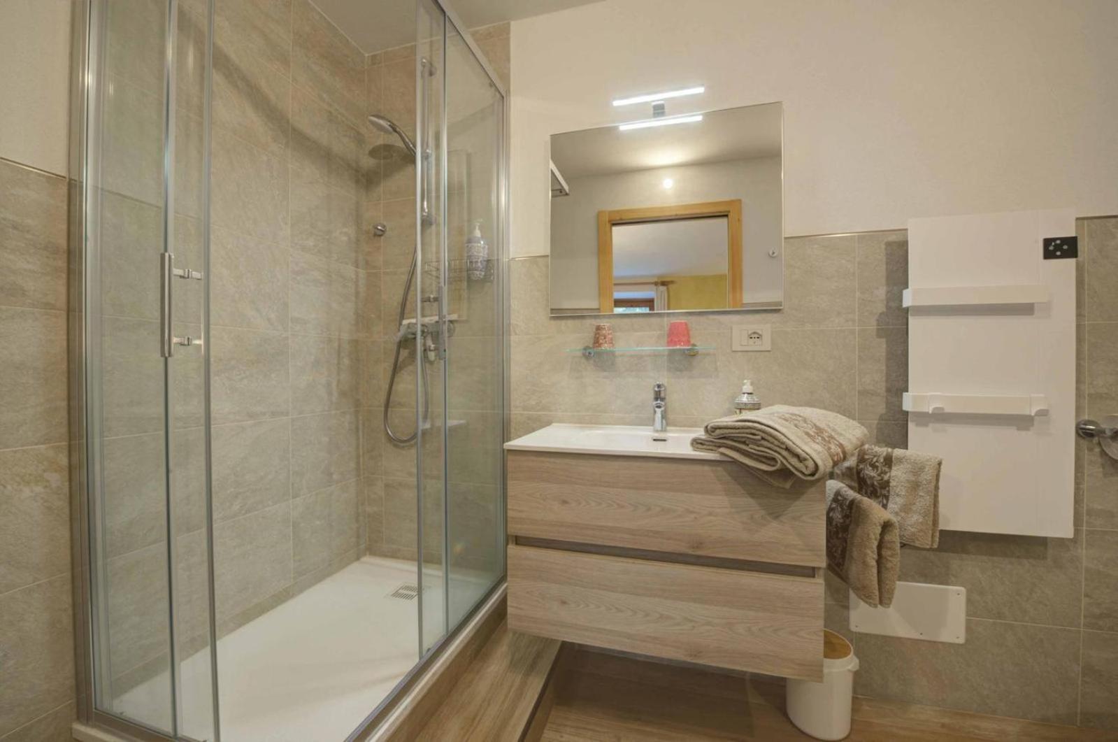 Il Pellegrino Bed & Breakfast Issogne Dış mekan fotoğraf